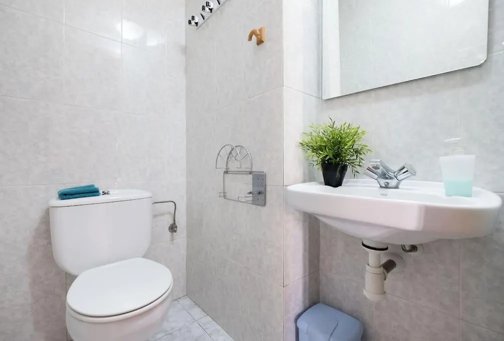 Apartment 6 Pax Duplex Penthouse Las Ramblas Barcelona