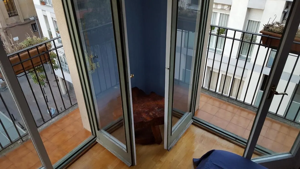 Apartment 6 Pax Duplex Penthouse Las Ramblas Barcelona