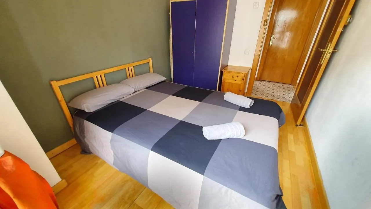 6 Pax Duplex Penthouse Las Ramblas Barcelona 0*,